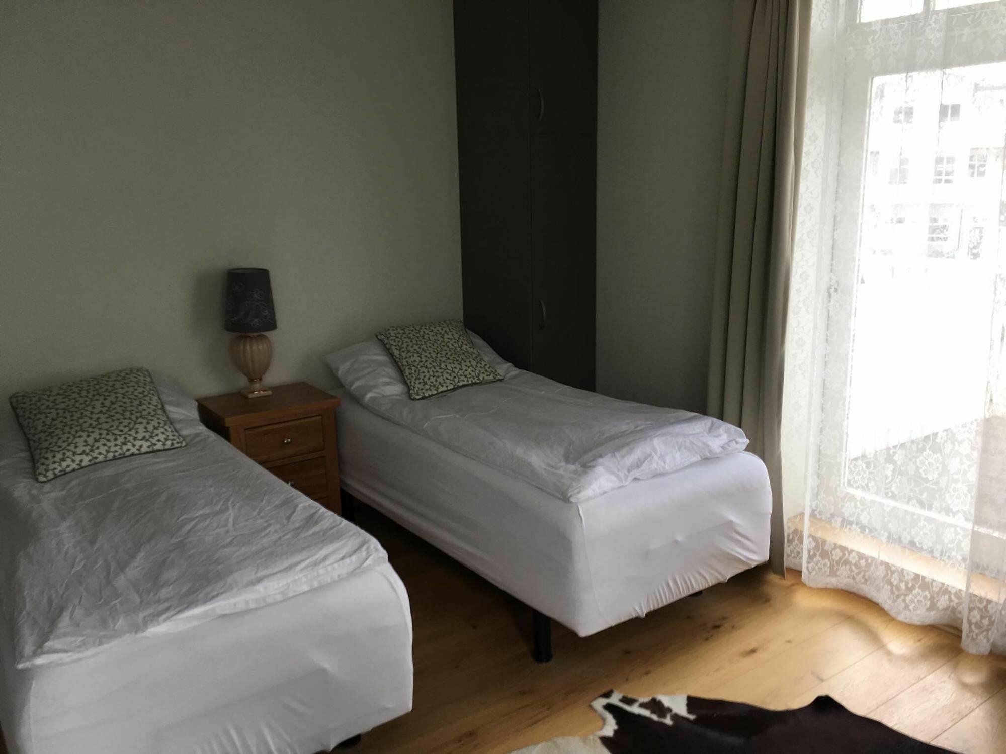 Hotel Ibudir Apartments Акурейрі Екстер'єр фото